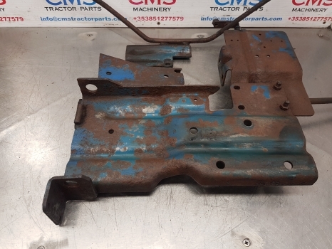 Ford 6610, 7710, Battery Support And Pannel Support E4nn16b814cb, E5nn10769aa - Аккумулятор для Тракторов: фото 2 Ford 6610, 7710, Battery Support And Pannel Support E4nn16b814cb, E5nn10769aa - Аккумулятор для Тракторов: фото 2