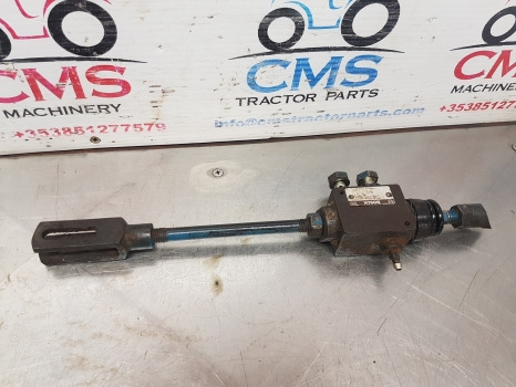Ford 7610, 4830, 4610 Brake Rod With Valve 053800004, 83955131 - Детали тормозной системы для Сельскохозяйственной техники: фото 2 Ford 7610, 4830, 4610 Brake Rod With Valve 053800004, 83955131 - Детали тормозной системы для Сельскохозяйственной техники: фото 2