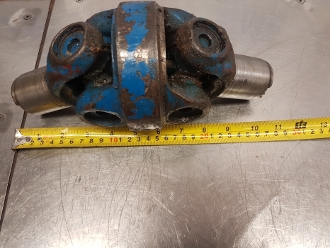 Передняя ось для Тракторов Ford 7710, 6710, Apl345, 350 Front Axle Fwd Drive Yoke Joint Zp7029310403: фото 7