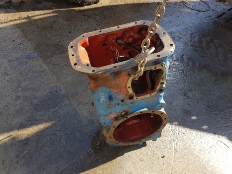 Ford 7840, 8240, 40, Ts Series Rear Housing E9nn4024hd, E9nn4032hc, 81872943 - Задняя ось для Тракторов: фото 1 Ford 7840, 8240, 40, Ts Series Rear Housing E9nn4024hd, E9nn4032hc, 81872943 - Задняя ось для Тракторов: фото 1