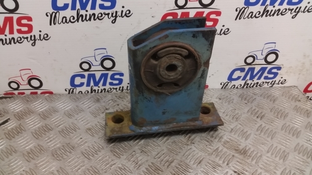Ford 7840, 8240, 8340 Cab Support Assy Rear Left E9nn94001n45aa11m - Подвеска кабины для Тракторов: фото 2 Ford 7840, 8240, 8340 Cab Support Assy Rear Left E9nn94001n45aa11m - Подвеска кабины для Тракторов: фото 2
