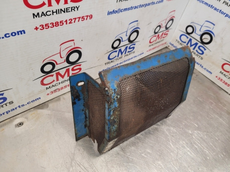 Ford 7910, 7810, 8210 Engine Side Guard, Shield Grill Cut, Parts E9nn19n710aa11b - Решётка радиатора: фото 3 Ford 7910, 7810, 8210 Engine Side Guard, Shield Grill Cut, Parts E9nn19n710aa11b - Решётка радиатора: фото 3