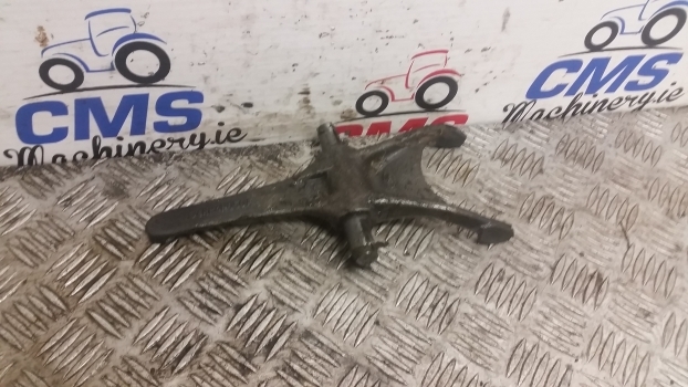 Ford New Holland 10, Ts, 40, Ts6000 Differential Lock Fork D4nn4n050a, 83905477 - Дифференциал для Тракторов: фото 1 Ford New Holland 10, Ts, 40, Ts6000 Differential Lock Fork D4nn4n050a, 83905477 - Дифференциал для Тракторов: фото 1