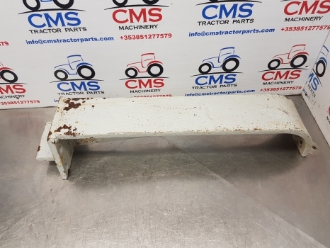 Ford New Holland 2000, 3000, 5100, 4600, 6600 Mudguard Bracket Support 81822981 - Крыло для Тракторов: фото 2 Ford New Holland 2000, 3000, 5100, 4600, 6600 Mudguard Bracket Support 81822981 - Крыло для Тракторов: фото 2
