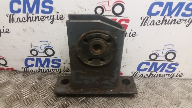 Ford New Holland 40, Ts Series Cab Mount 82021818 , 82021777 , 81866330 - Подвеска кабины для Тракторов: фото 5 Ford New Holland 40, Ts Series Cab Mount 82021818 , 82021777 , 81866330 - Подвеска кабины для Тракторов: фото 5