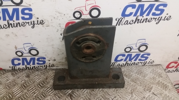 Ford New Holland 40, Ts Series Cab Mount 82021818 , 82021777 , 81866330 - Подвеска кабины для Тракторов: фото 1 Ford New Holland 40, Ts Series Cab Mount 82021818 , 82021777 , 81866330 - Подвеска кабины для Тракторов: фото 1