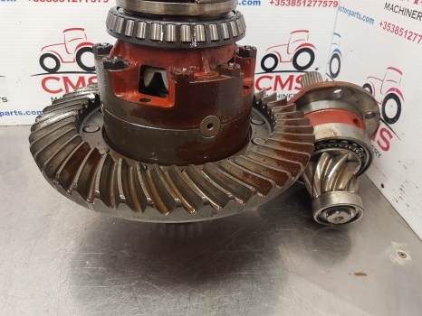 Ford New Holland 7840, Ts, 40, Ts6000 Bevel Gear And Differential 81866326 - Дифференциал для Сельскохозяйственной техники: фото 3 Ford New Holland 7840, Ts, 40, Ts6000 Bevel Gear And Differential 81866326 - Дифференциал для Сельскохозяйственной техники: фото 3