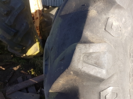 Ford Rear Wheel Complete R38 Pirelli Tm700 580/70r38 - Колесо для Тракторов: фото 2 Ford Rear Wheel Complete R38 Pirelli Tm700 580/70r38 - Колесо для Тракторов: фото 2