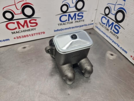 Ford Tw10, Tw Series, 9600 Brake Master Cylinder C7nn2140a, D3nn2140a - Тормозной цилиндр для Сельскохозяйственной техники: фото 3 Ford Tw10, Tw Series, 9600 Brake Master Cylinder C7nn2140a, D3nn2140a - Тормозной цилиндр для Сельскохозяйственной техники: фото 3
