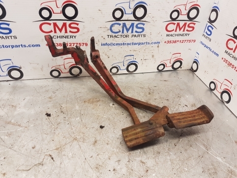 International Case 84 Series 584, 684, 784, 884 Brake Pedal Kit - Детали тормозной системы для Тракторов: фото 1 International Case 84 Series 584, 684, 784, 884 Brake Pedal Kit - Детали тормозной системы для Тракторов: фото 1