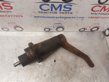 International Case 885 Parking Hand Brake Control Pivot Shaft 94329c93, 94328c3 - Детали тормозной системы для Тракторов: фото 2 International Case 885 Parking Hand Brake Control Pivot Shaft 94329c93, 94328c3 - Детали тормозной системы для Тракторов: фото 2