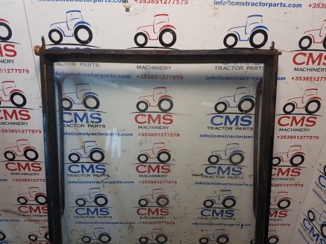 Jcb 3cx Sitemaster Rear Window Frame With Glass 121/07000, 92606001, 657/00018 - Стекло и запчасти для Экскаваторов-погрузчиков: фото 4 Jcb 3cx Sitemaster Rear Window Frame With Glass 121/07000, 92606001, 657/00018 - Стекло и запчасти для Экскаваторов-погрузчиков: фото 4