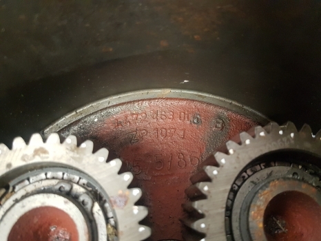 John Deere 2650 Front Axle Hub Hat Assy L60111, L60110, 4472463005, 4472363006 - Ступица для Тракторов: фото 2 John Deere 2650 Front Axle Hub Hat Assy L60111, L60110, 4472463005, 4472363006 - Ступица для Тракторов: фото 2