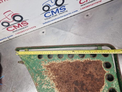 John Deere 2750, 2140, 40, 50 Series, Sg2 Battery Cover Foot Step Lhs Al58119 - Дверь и запчасти: фото 5 John Deere 2750, 2140, 40, 50 Series, Sg2 Battery Cover Foot Step Lhs Al58119 - Дверь и запчасти: фото 5
