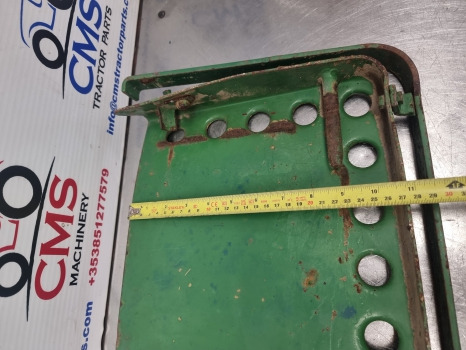 John Deere 2750, 2140, 40, 50 Series, Sg2 Battery Cover Foot Step Lhs Al58119 - Дверь и запчасти: фото 3 John Deere 2750, 2140, 40, 50 Series, Sg2 Battery Cover Foot Step Lhs Al58119 - Дверь и запчасти: фото 3