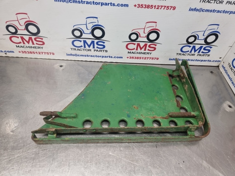 John Deere 2750, 2140, 40, 50 Series, Sg2 Battery Cover Foot Step Lhs Al58119 - Дверь и запчасти: фото 2 John Deere 2750, 2140, 40, 50 Series, Sg2 Battery Cover Foot Step Lhs Al58119 - Дверь и запчасти: фото 2