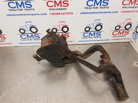John Deere 2955, 2350, 2550, 2750, 2755 Brake Pump Actuator R67457 - Детали тормозной системы для Тракторов: фото 1 John Deere 2955, 2350, 2550, 2750, 2755 Brake Pump Actuator R67457 - Детали тормозной системы для Тракторов: фото 1