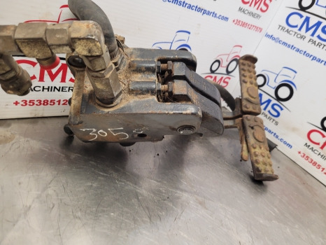 John Deere 3050, 3350, 3040 Sg2 Cab Brake Master Cylinder, Pedal Kit Al33145 - Детали тормозной системы для Сельскохозяйственной техники: фото 2 John Deere 3050, 3350, 3040 Sg2 Cab Brake Master Cylinder, Pedal Kit Al33145 - Детали тормозной системы для Сельскохозяйственной техники: фото 2