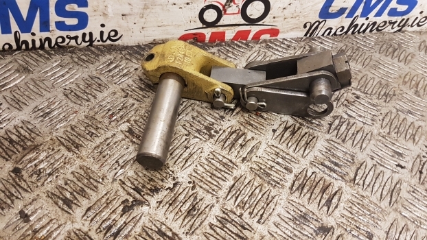 John Deere 40, 50, 41, 51 Series 3050, 3350 Handbrake Linkage T28486 - Детали тормозной системы для Тракторов: фото 3 John Deere 40, 50, 41, 51 Series 3050, 3350 Handbrake Linkage T28486 - Детали тормозной системы для Тракторов: фото 3