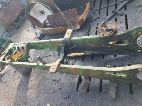 John Deere 6110 Main Frame Assy Al154823, Al114447, Al116521 - Подвеска кабины: фото 1 John Deere 6110 Main Frame Assy Al154823, Al114447, Al116521 - Подвеска кабины: фото 1