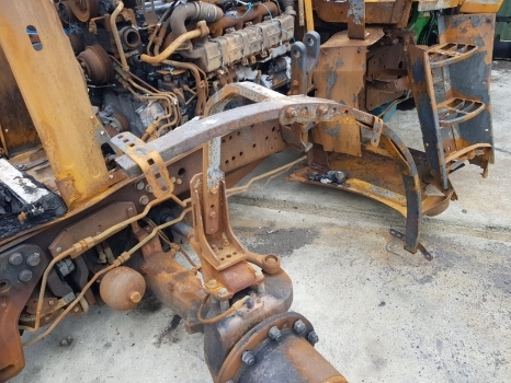 John Deere 6215r Front Axle Mudguard Bracket Kit L220544, Al223356, Al223362 - Крыло для Тракторов: фото 3 John Deere 6215r Front Axle Mudguard Bracket Kit L220544, Al223356, Al223362 - Крыло для Тракторов: фото 3