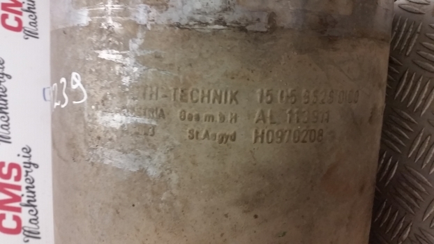 John Deere 6510, 6610, 6810, 6910 Muffler Al113911 - Глушитель для Тракторов: фото 3 John Deere 6510, 6610, 6810, 6910 Muffler Al113911 - Глушитель для Тракторов: фото 3