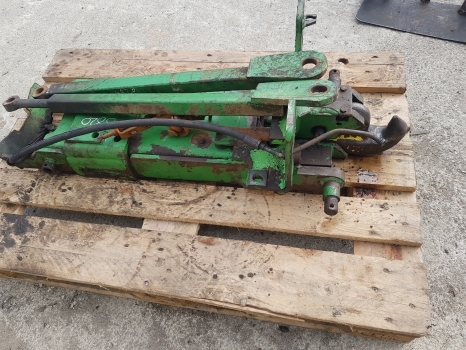 John Deere 6920, 6820, 6810, 6910 Pick Up Hitch Frame Al229594, Al220949 - Сцепное устройство для Сельскохозяйственной техники: фото 1 John Deere 6920, 6820, 6810, 6910 Pick Up Hitch Frame Al229594, Al220949 - Сцепное устройство для Сельскохозяйственной техники: фото 1