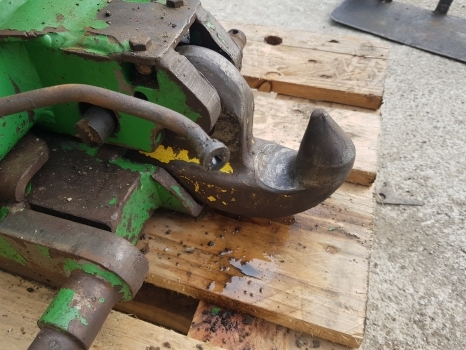 John Deere 6920, 6820, 6810, 6910 Pick Up Hitch Frame Al229594, Al220949 - Сцепное устройство для Сельскохозяйственной техники: фото 2 John Deere 6920, 6820, 6810, 6910 Pick Up Hitch Frame Al229594, Al220949 - Сцепное устройство для Сельскохозяйственной техники: фото 2