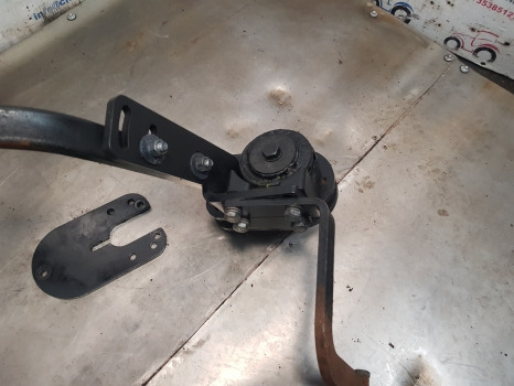 Kubota M5092 Front Axle Mudguard Bracket Lhs Assy - Крыло: фото 5 Kubota M5092 Front Axle Mudguard Bracket Lhs Assy - Крыло: фото 5