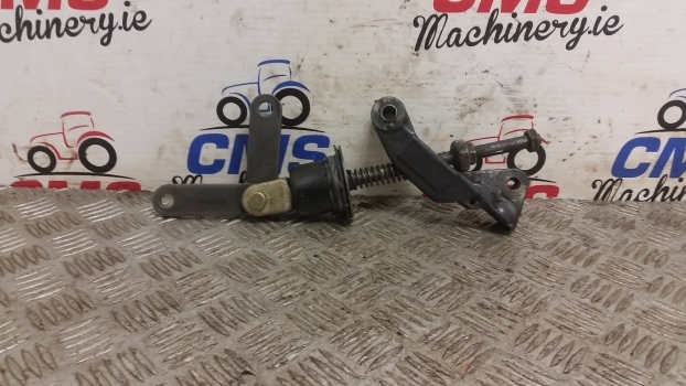 Landini Mythos Series Mythos 115 Brake Pedal Lever Assembly 3304805m92 - Детали тормозной системы для Тракторов: фото 1 Landini Mythos Series Mythos 115 Brake Pedal Lever Assembly 3304805m92 - Детали тормозной системы для Тракторов: фото 1