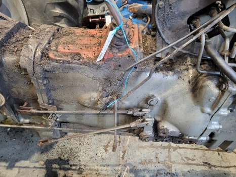Massey Ferguson 265, 275, 290 12 Speed Transmission Gearbox Complete For Parts - Коробка передач: фото 4 Massey Ferguson 265, 275, 290 12 Speed Transmission Gearbox Complete For Parts - Коробка передач: фото 4
