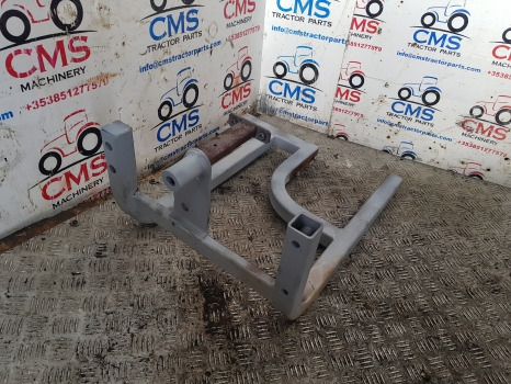 Подвеска кабины Massey Ferguson 5612, 5613, 5611 Tool Box Step Support Bracket Frame Rhs: фото 7