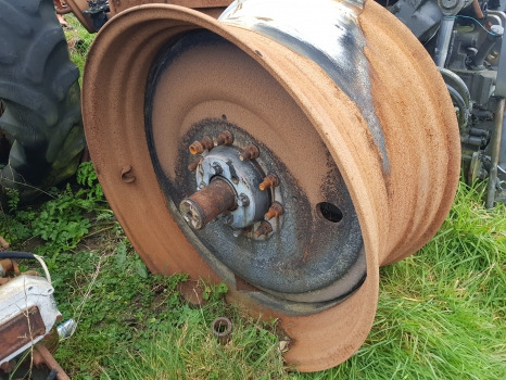 Massey Ferguson 7719s, 7719, 7720, 7620, 7619 Rear Wheel Rim 20x42 4355999m92 - Колесный диск для Сельскохозяйственной техники: фото 3 Massey Ferguson 7719s, 7719, 7720, 7620, 7619 Rear Wheel Rim 20x42 4355999m92 - Колесный диск для Сельскохозяйственной техники: фото 3