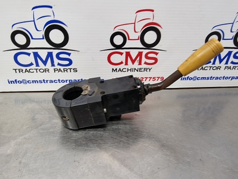 Massey Ferguson 9306, Th Series, Joystick Reversing Direction Switch 3971060m - Коробка передач: фото 2 Massey Ferguson 9306, Th Series, Joystick Reversing Direction Switch 3971060m - Коробка передач: фото 2