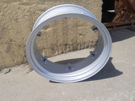 Massey Ferguson, Fordson, Ford, David Brown, International Rear Wheel Rim W10x28 - Колесный диск для Тракторов: фото 2 Massey Ferguson, Fordson, Ford, David Brown, International Rear Wheel Rim W10x28 - Колесный диск для Тракторов: фото 2