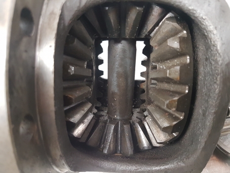New Holland 8360, Tm140, 60, M, F, F130dfront Axle Differential Assembly 5154262 - Дифференциал для Тракторов: фото 4 New Holland 8360, Tm140, 60, M, F, F130dfront Axle Differential Assembly 5154262 - Дифференциал для Тракторов: фото 4