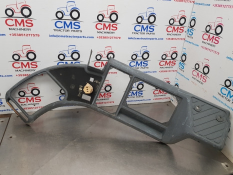 New Holland 8360, Tm165, 180, 8160 Right Hand Side Panel 82003608, 87349978 - Кабина и интерьер: фото 1 New Holland 8360, Tm165, 180, 8160 Right Hand Side Panel 82003608, 87349978 - Кабина и интерьер: фото 1