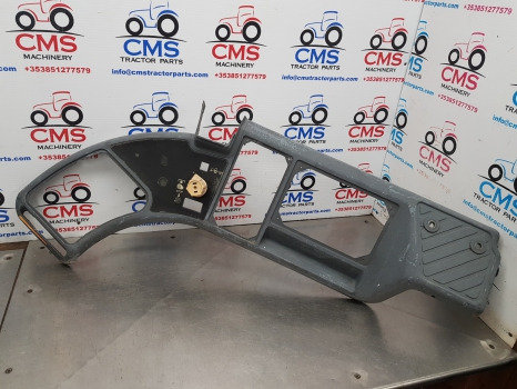 New Holland 8360, Tm165, 180, 8160 Right Hand Side Panel 82003608, 87349978 - Кабина и интерьер: фото 2 New Holland 8360, Tm165, 180, 8160 Right Hand Side Panel 82003608, 87349978 - Кабина и интерьер: фото 2