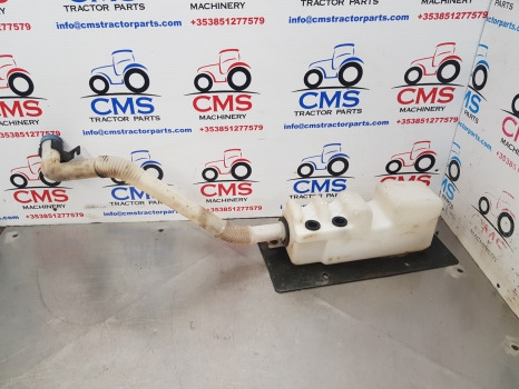 New Holland Case Maxxum Windshield Washer Reservoir 87638112, 87470604 - Щетка стеклоочистителя для Сельскохозяйственной техники: фото 1 New Holland Case Maxxum Windshield Washer Reservoir 87638112, 87470604 - Щетка стеклоочистителя для Сельскохозяйственной техники: фото 1