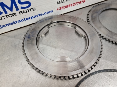 New Holland Case T6, T7, T6000, Cl4 Front Axle Brake Plate Disc Kit 87608346 - Тормозной диск: фото 3 New Holland Case T6, T7, T6000, Cl4 Front Axle Brake Plate Disc Kit 87608346 - Тормозной диск: фото 3