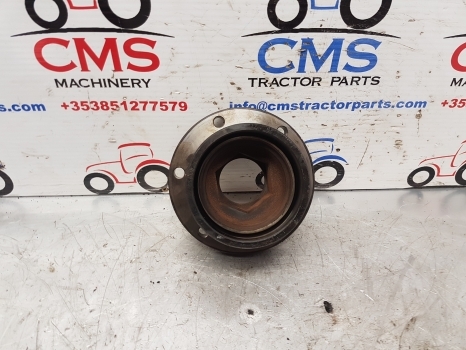 New Holland Fiat Ford L95, Tl100, Tl100a, 7635 Differential Support Rhs 5181270 - Дифференциал для Тракторов: фото 2 New Holland Fiat Ford L95, Tl100, Tl100a, 7635 Differential Support Rhs 5181270 - Дифференциал для Тракторов: фото 2