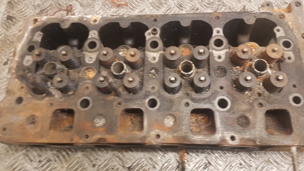 New Holland T5.100, T5.110, T5.120 Engine Cylinder Head 5801823163, 5801663550 - Головка блока для Тракторов: фото 3 New Holland T5.100, T5.110, T5.120 Engine Cylinder Head 5801823163, 5801663550 - Головка блока для Тракторов: фото 3