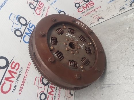 New Holland T6000, T7, T7000 T6070 Engine Flywheel Complete 87300081; 87300082 - Маховик для Тракторов: фото 4 New Holland T6000, T7, T7000 T6070 Engine Flywheel Complete 87300081; 87300082 - Маховик для Тракторов: фото 4
