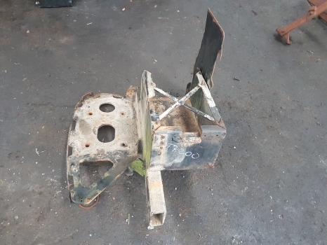 New Holland T7.200, T7.170, T7.185 Battery Box 84402058, 84402062 - Аккумулятор для Тракторов: фото 3 New Holland T7.200, T7.170, T7.185 Battery Box 84402058, 84402062 - Аккумулятор для Тракторов: фото 3