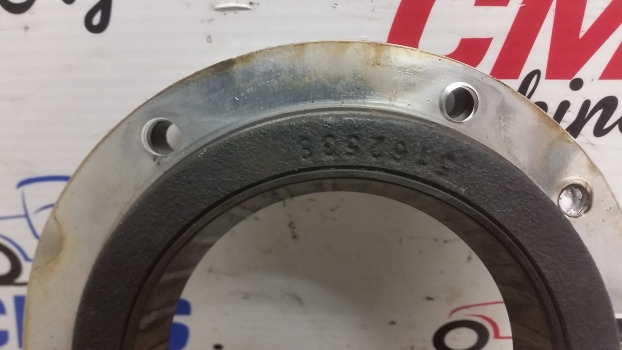 New Holland T7, T6000, T7000, Tm Series T6050 Cover, Support Right 5162538 - Задняя ось: фото 2 New Holland T7, T6000, T7000, Tm Series T6050 Cover, Support Right 5162538 - Задняя ось: фото 2
