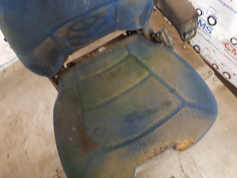 New Holland T7030, T7000, T7040, T7050, Driver Seat Assy Parts Only 87646744 - Сиденье для Сельскохозяйственной техники: фото 3 New Holland T7030, T7000, T7040, T7050, Driver Seat Assy Parts Only 87646744 - Сиденье для Сельскохозяйственной техники: фото 3