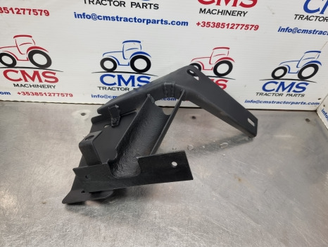 New Holland Tm, Ts, Tl, 60, 40 Series Mudguard Extension Lhs 82029986 - Крыло: фото 1 New Holland Tm, Ts, Tl, 60, 40 Series Mudguard Extension Lhs 82029986 - Крыло: фото 1