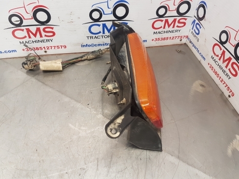 New Holland Ts115a Left Rear Light 82037619, 87747247 - Задний фонарь для Тракторов: фото 4 New Holland Ts115a Left Rear Light 82037619, 87747247 - Задний фонарь для Тракторов: фото 4