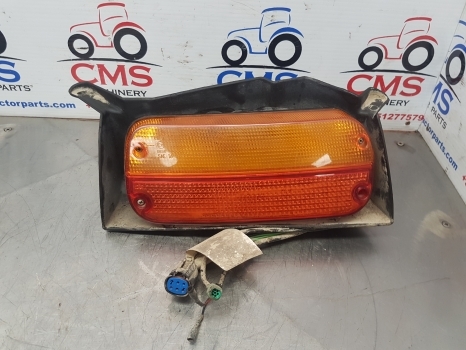 New Holland Ts115a Left Rear Light 82037619, 87747247 - Задний фонарь для Тракторов: фото 1 New Holland Ts115a Left Rear Light 82037619, 87747247 - Задний фонарь для Тракторов: фото 1