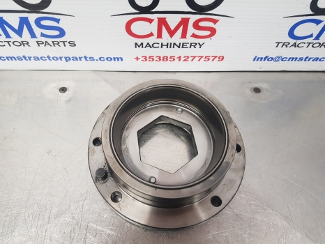New Holland Ts115a, Tsa, T6000 Bearing Support Rhs Assy 5198628, 5198598 - Задняя ось: фото 4 New Holland Ts115a, Tsa, T6000 Bearing Support Rhs Assy 5198628, 5198598 - Задняя ось: фото 4